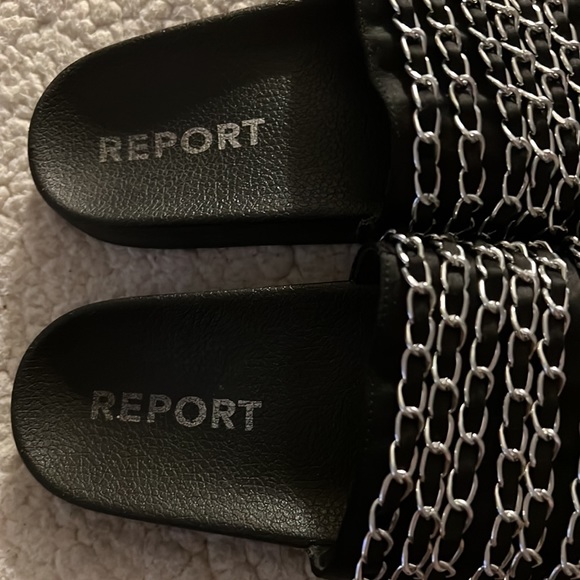 chain link slip on sandals - Picture 3 of 4